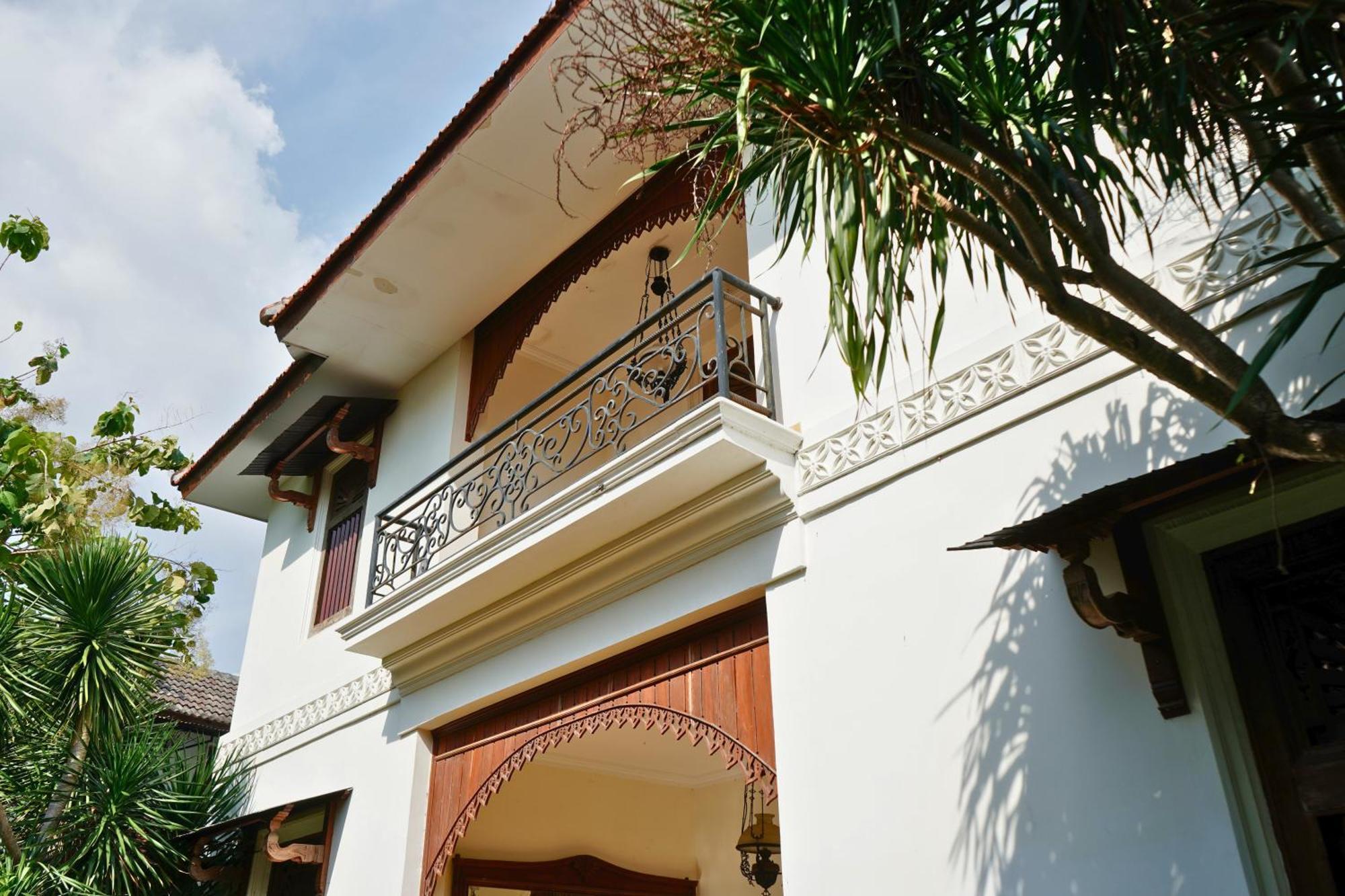 The Mangkoro Hotel By Sinergi Yogyakarta Bagian luar foto